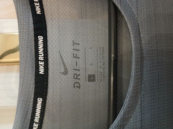 Nike running dri fit L - photo numéro 3