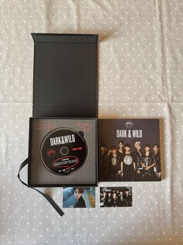 BTS dark & wild album complet