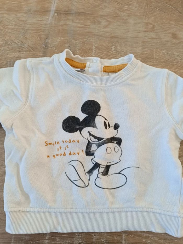 Pull Mickey garçon 9 mois - photo numéro 2
