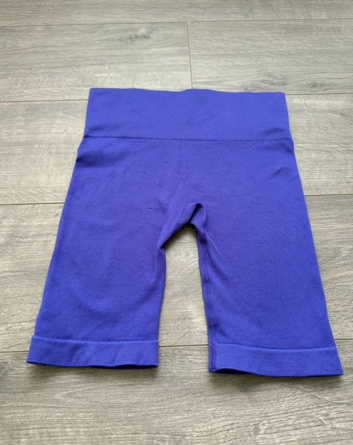 Short sport violet S ou 36 Primark