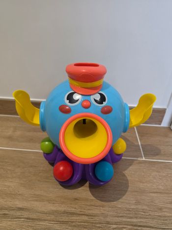 Pieuvre à malice Vtech 12 mois, 18 mois, 24 mois avec 4 balles