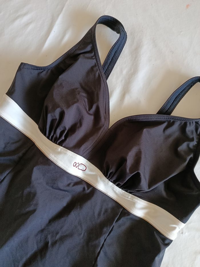 Maillot de bain 1 pièce (taille 44) - photo numéro 3