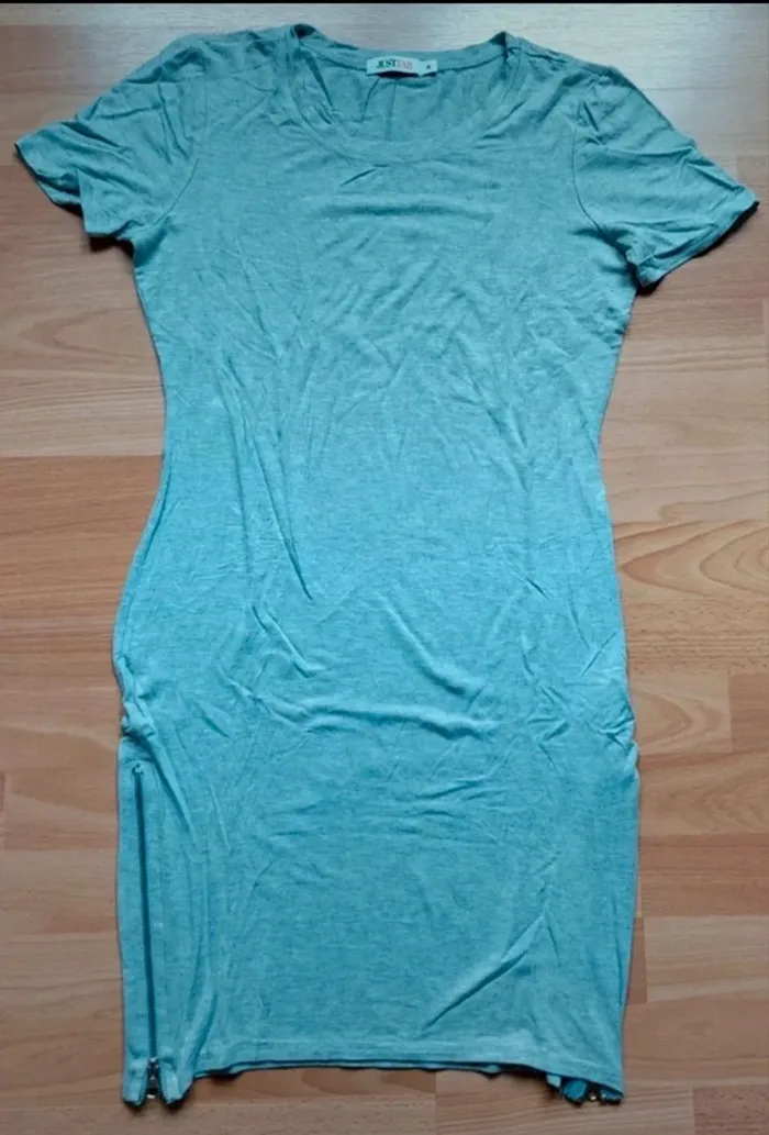 Robe grise longueur genoux