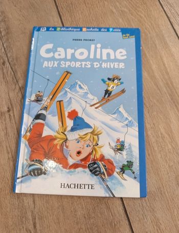 Livre Caroline au sport d'hiver