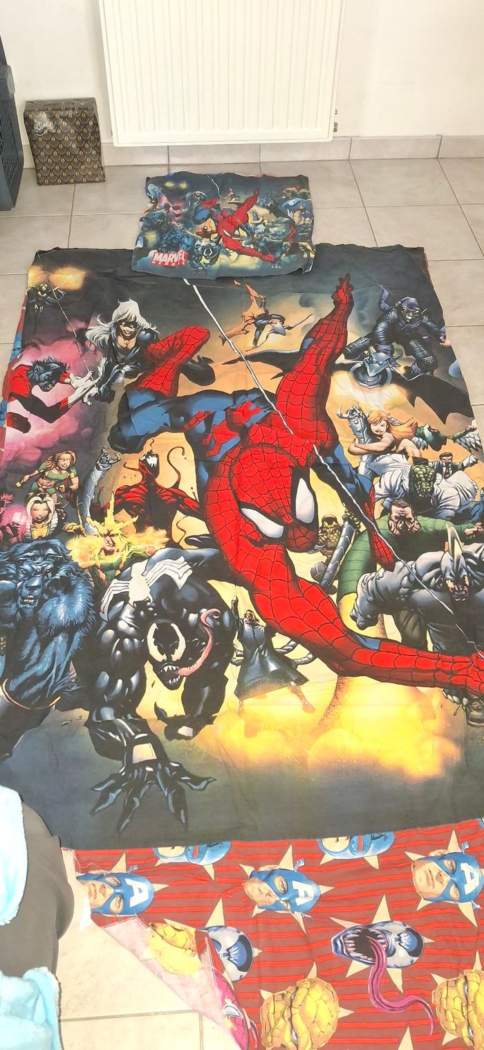 Parure housse de couette et tête d'oreiller