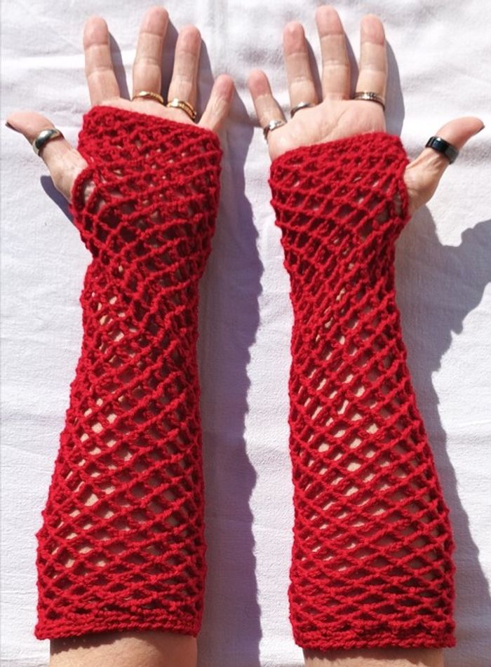 Mitaines DIABLOTINES fait main au crochet - photo numéro 4