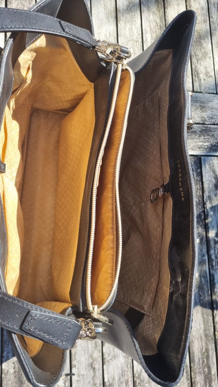 Sac longchamp cuir pleine fleur anses et lanières authentique 3 rangement - photo numéro 3