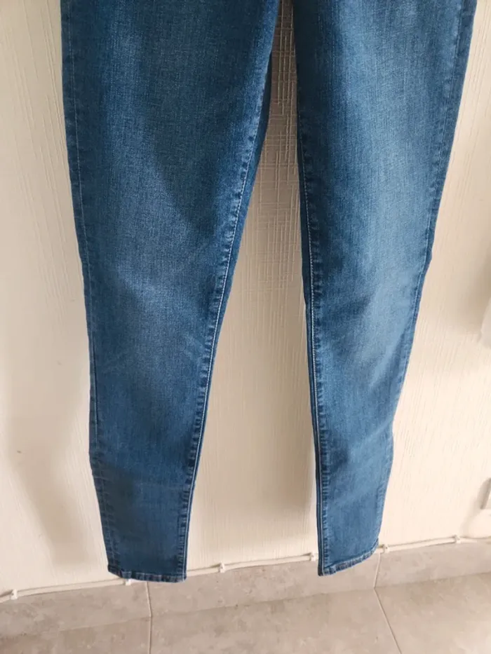 Jean bleu Levi's 721 High Rise skinny 27 x 32 neuf - photo numéro 13