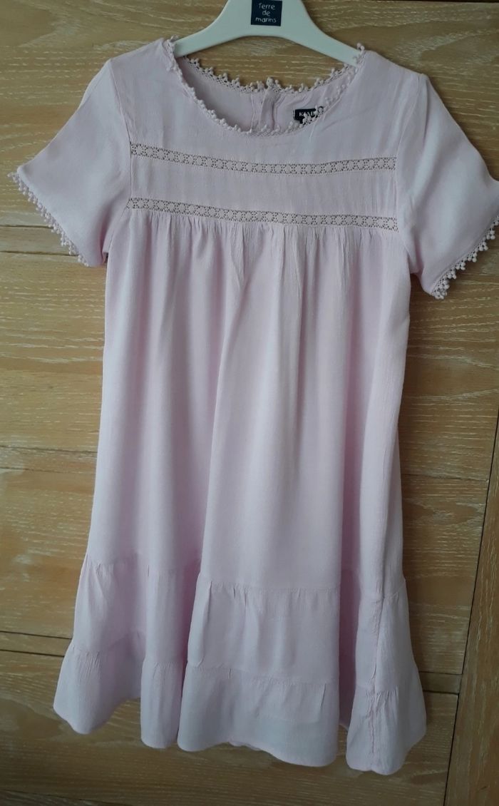 Robe Kiabi fille 8 ans - Comme neuve