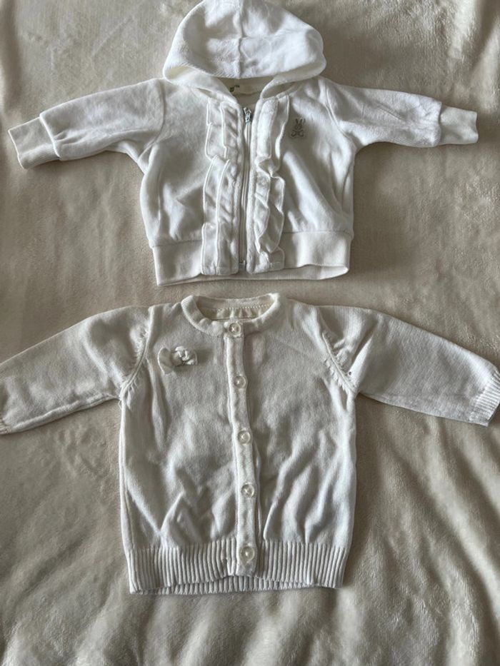 Lot de deux gilets Benetton + Early days