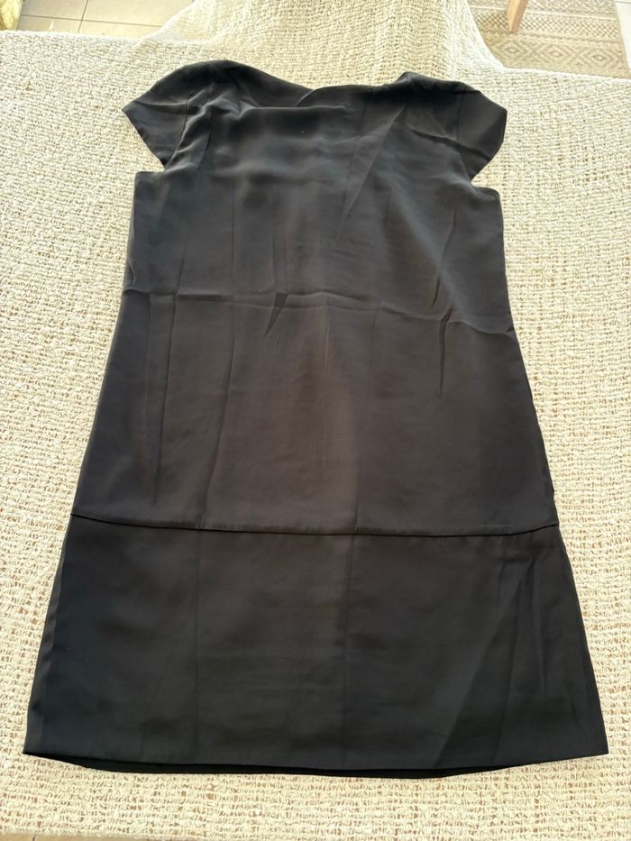 Robe noire - photo numéro 9