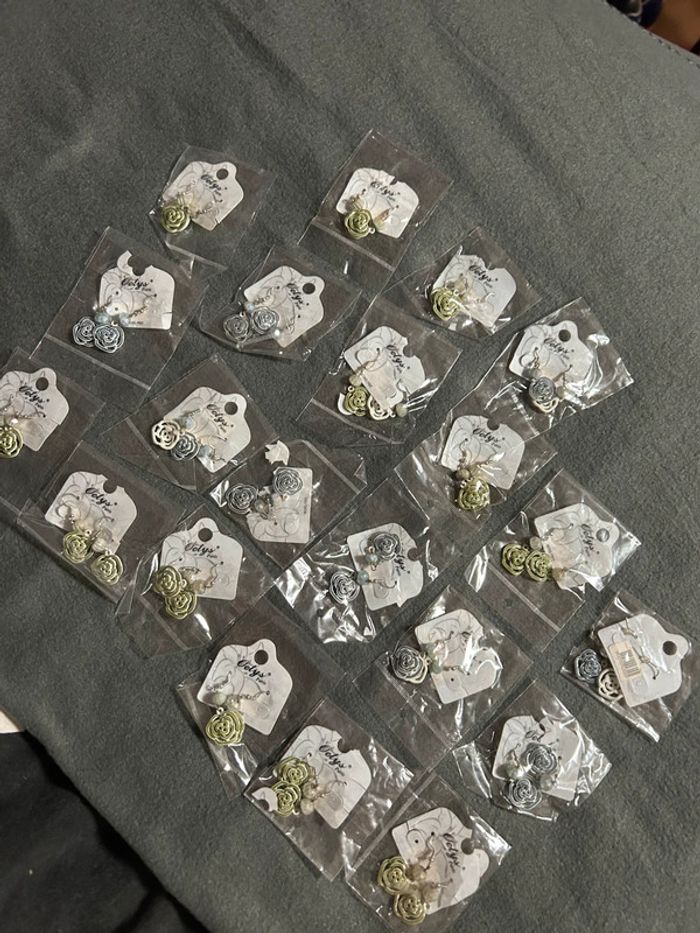 Lot de 21 paires de boucles d’oreilles - photo numéro 3