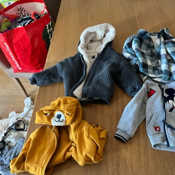 Lot de veste 18 mois