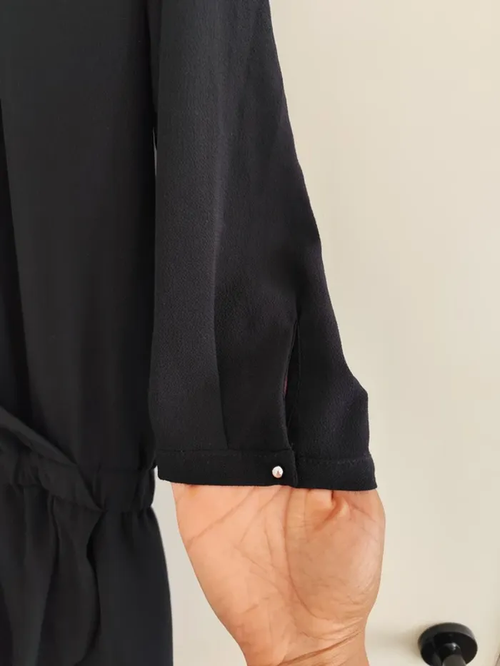 Petite robe noire classique IKKS women cache cœur et jupe portefeuille - photo numéro 7