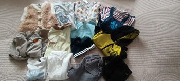 Lot de vetements garçon 12-18mois