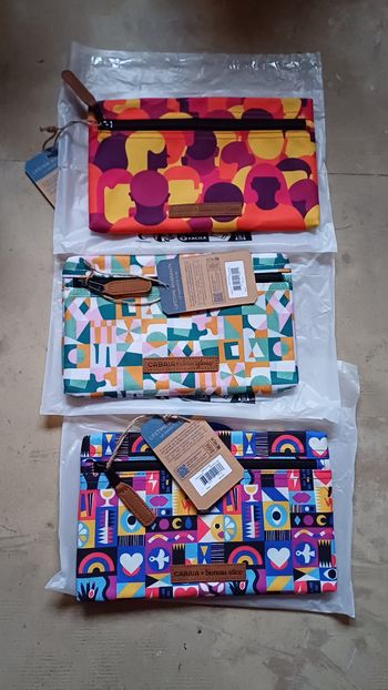 Lot de 3 pochettes edition limitee