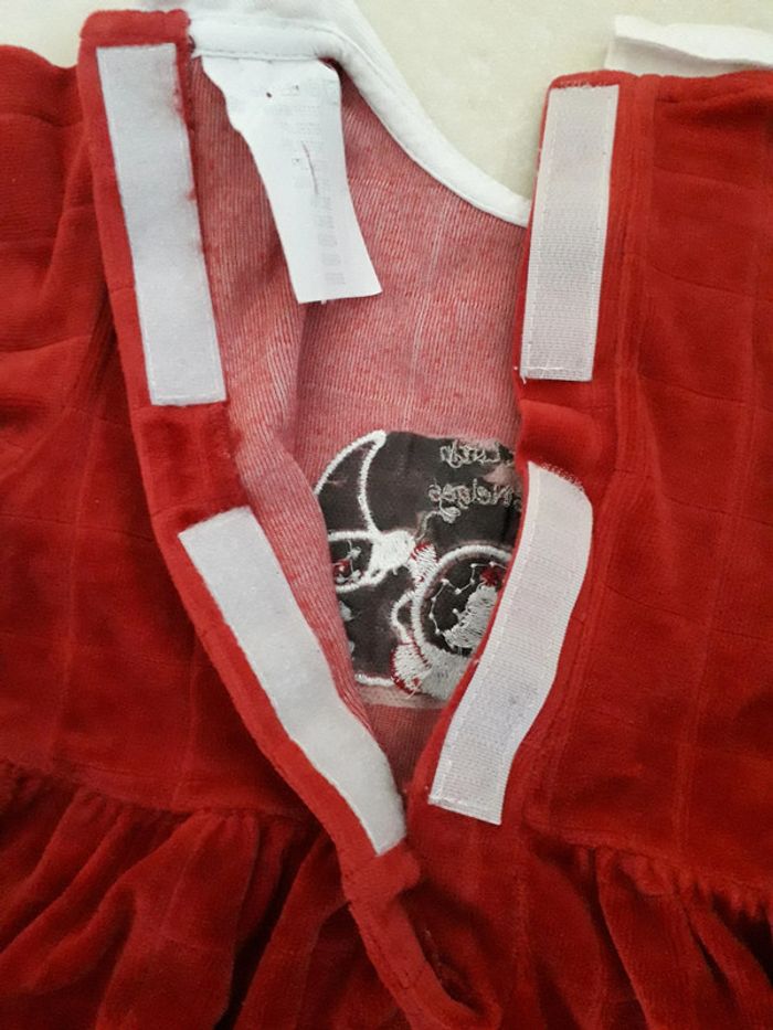Robe velours rouge T 6 mois - photo numéro 6