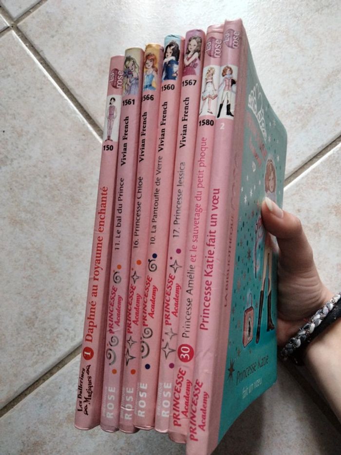 Lot de livres " princesse academy" - photo numéro 2