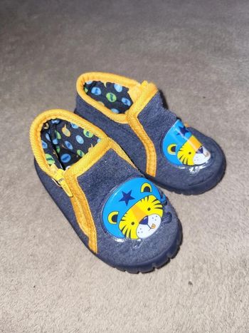 Chaussons bébé 20