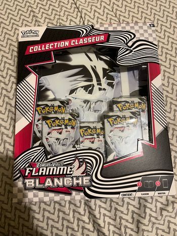 Coffret Classeur Pokemon Flamme Blanche EV10.5