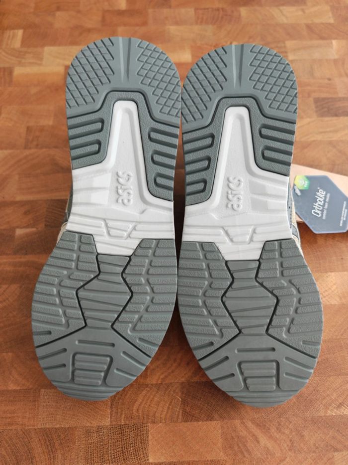 Asics 37, lyte classic, en cuir. Neuve - photo numéro 4