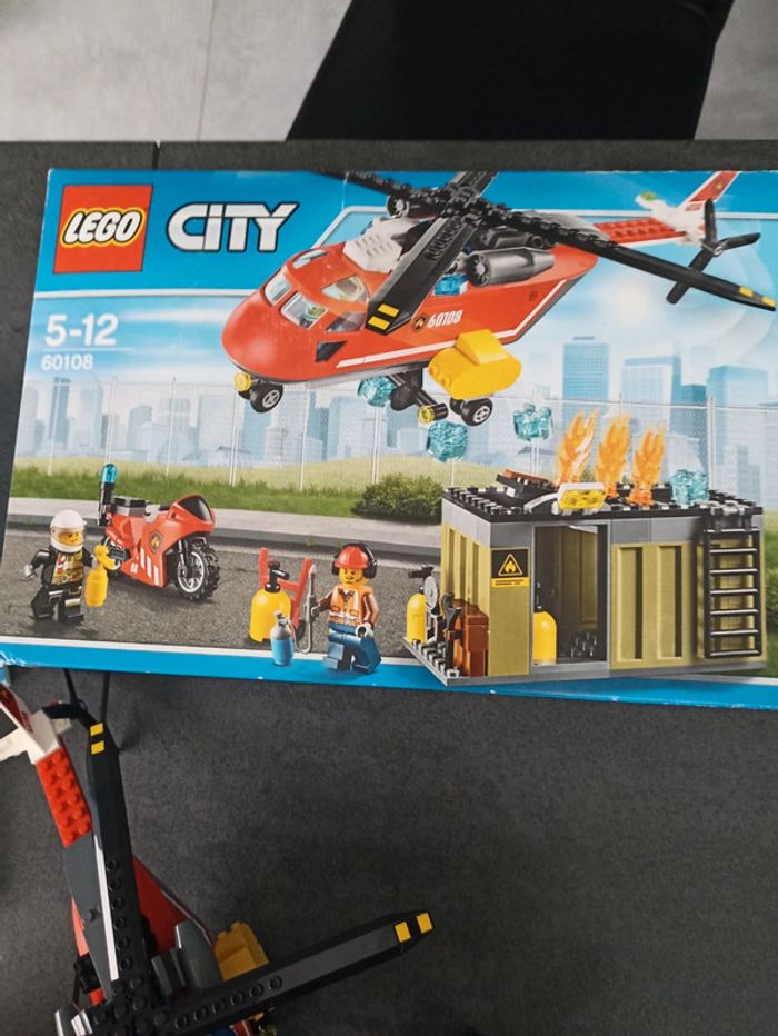Lego 60108: L'unité de secours des pompiers - photo numéro 11