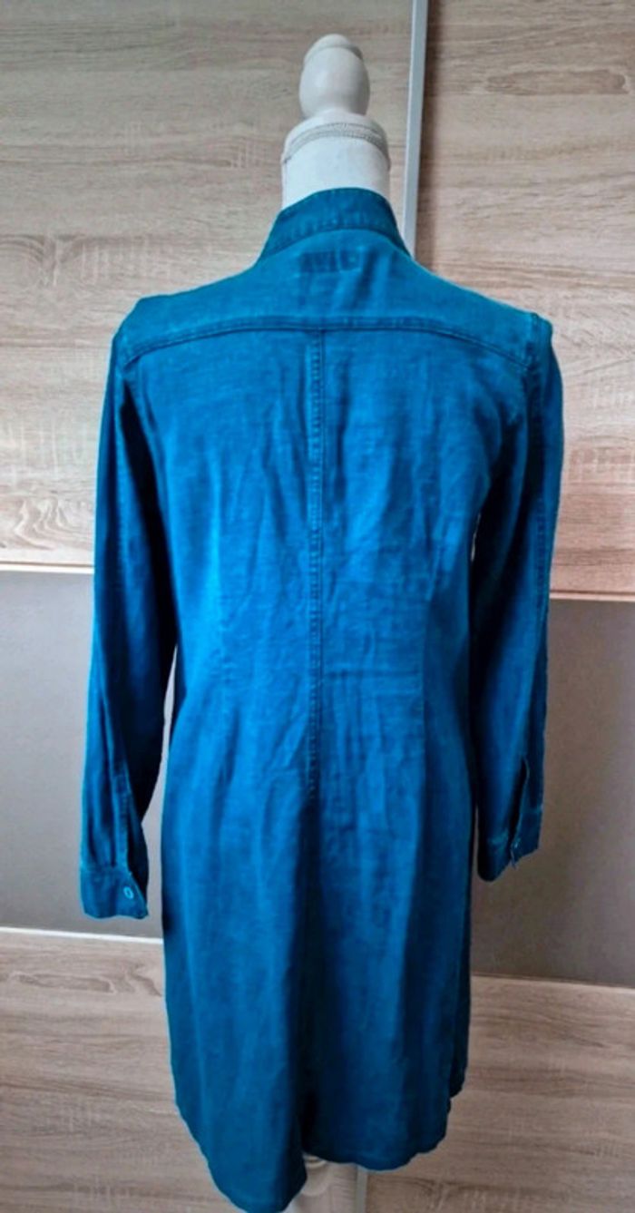 Robe chemise en jean. - photo numéro 2