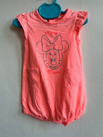 Combinaison rose fluo Minnie Disney 3 mois