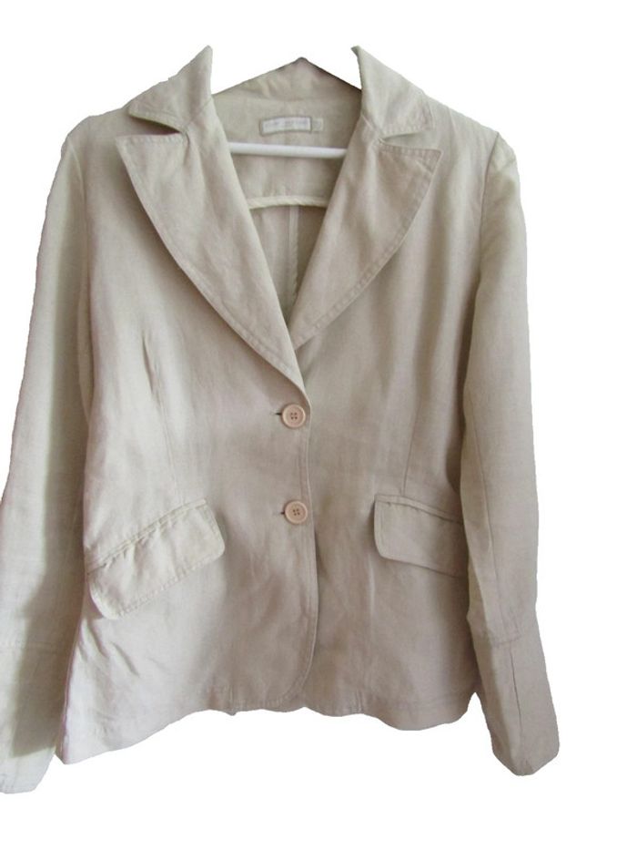 veste d'été blazer en 100% lin non doublée couleur lin marque yumi mazao taille indiquée 1 =36/38