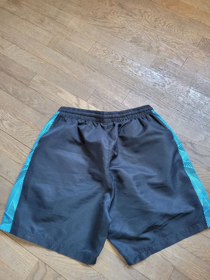 Short umbro 16 ans - photo numéro 4