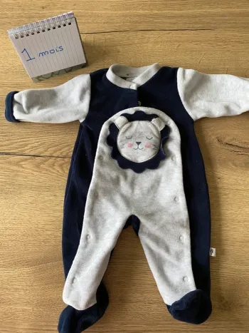 Pyjama 1 pièce - 1 mois