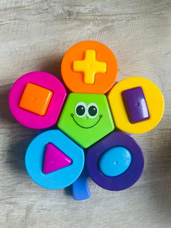 Jeu formes & couleurs neuf