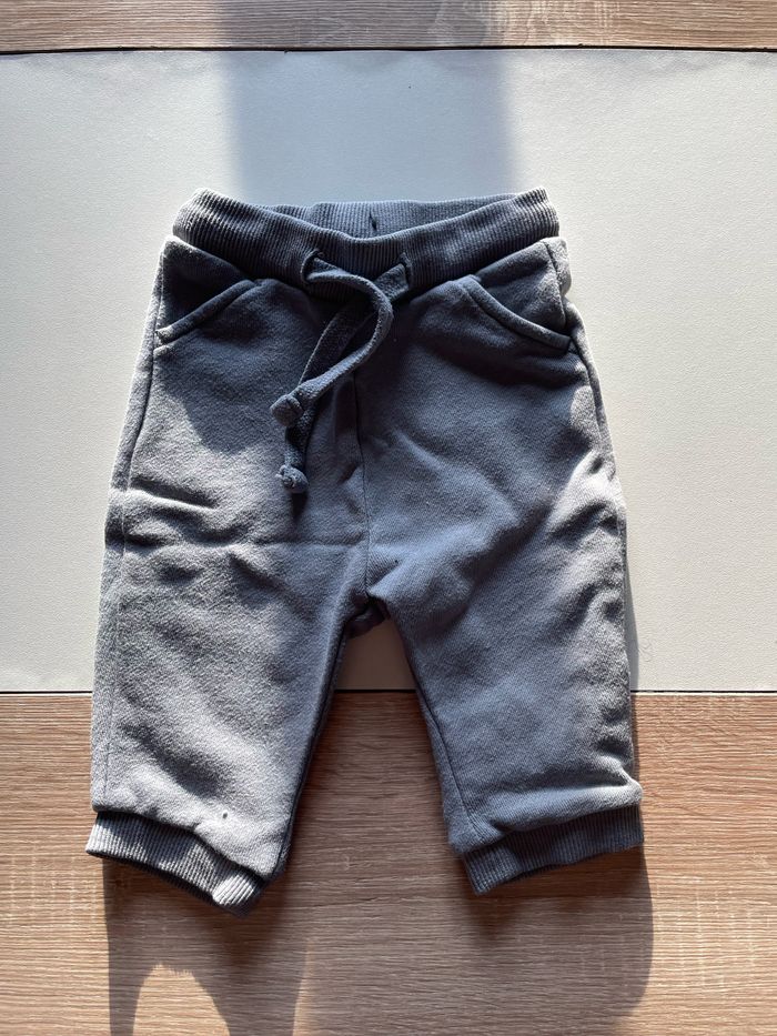 Pantalons - photo numéro 3