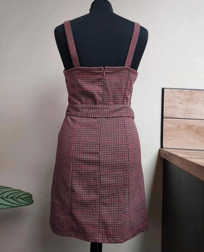 Jolie robe à bretelles Pull & Bear
Motif tweed - photo numéro 4