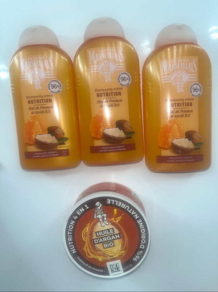 Lot de shampooings et masque le petit marseillais