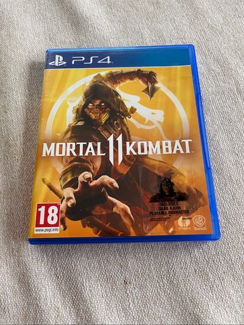 Jeu ps4 mortal kombat 11