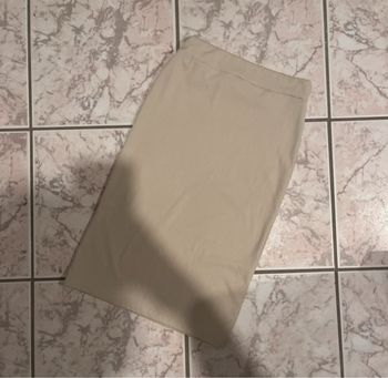 jupe collée beige
