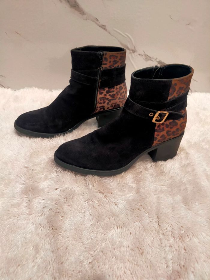 Bottines noires et léopard Taille 40 - photo numéro 3