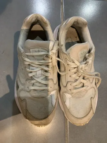 Adidas Falcon blanche