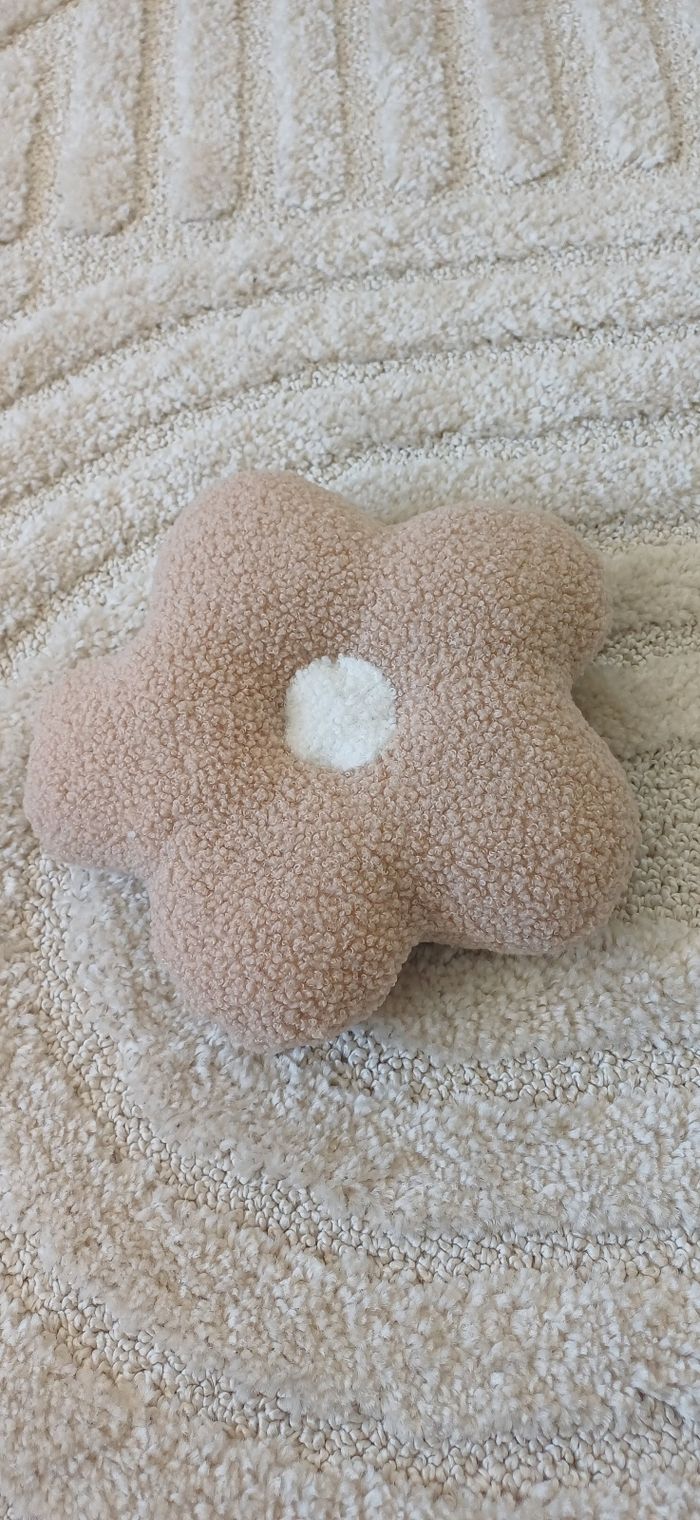 Coussin fleur marguerite - photo numéro 2