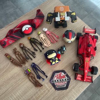 Lot jouets garçon