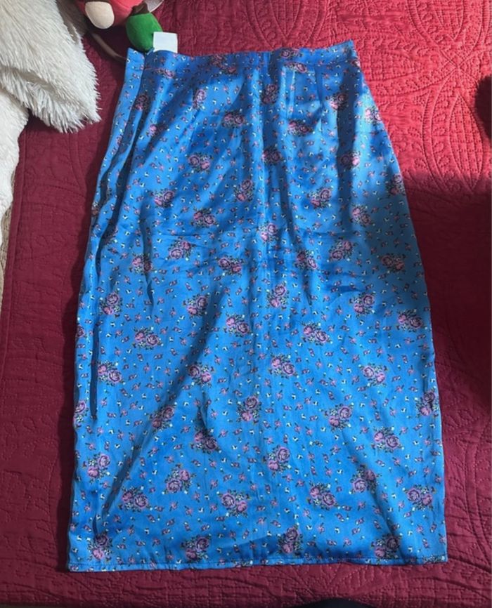 Jupe en satin - photo numéro 5