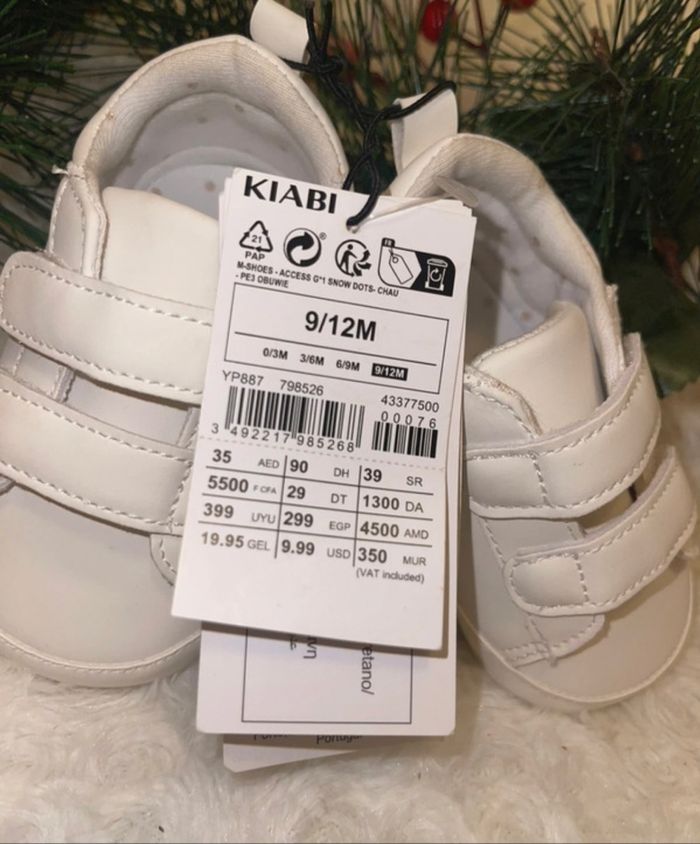 Baskets fille Kiabi 9-12 mois – Neuves avec étiquette – Fermeture à scratch - photo numéro 3