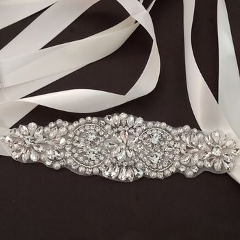 Ceinture pour mariée en satin et strass 