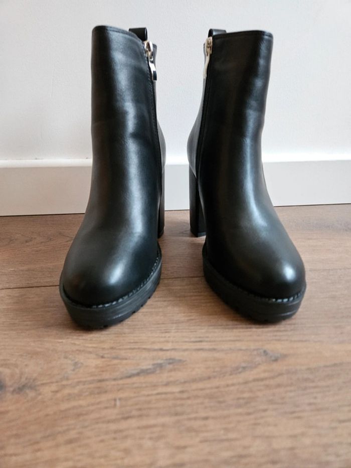 Botte taille 37 jamais porté - photo numéro 2