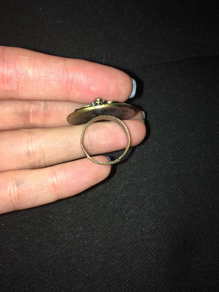 Bague ajustable verte neuve - photo numéro 3