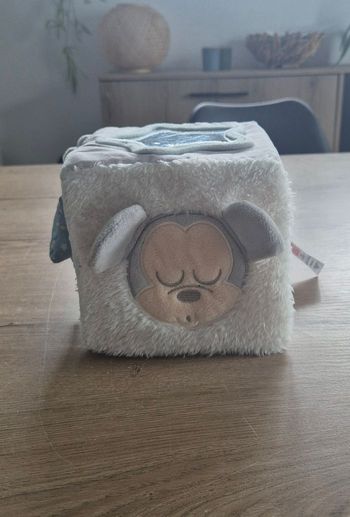 Cube d'éveil en tissus Disney