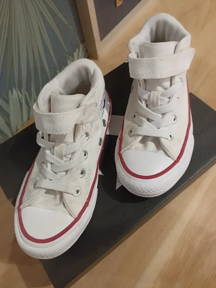 Baskets converse blanches taille 29 - photo numéro 3