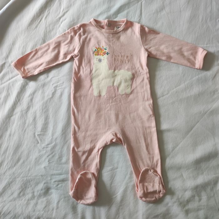 Lot de 3 pyjamas bébé fille 6 mois Kiabi - photo numéro 2