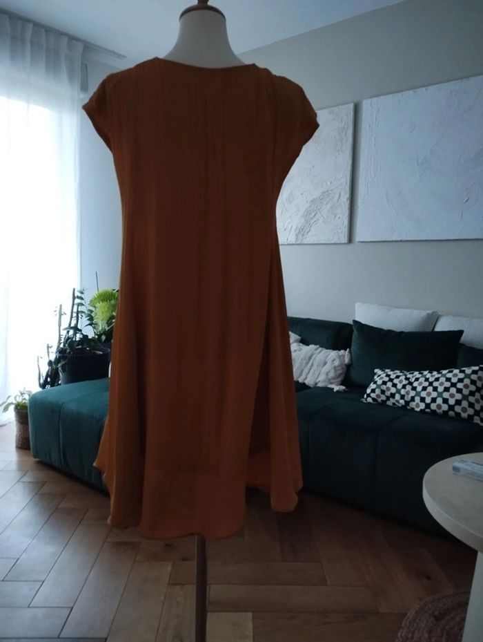 Robe élégante et fluide - photo numéro 12